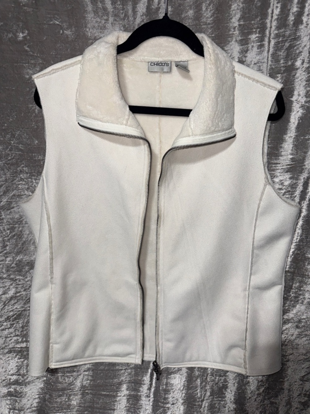 Chico's Cream Fleece-Lined Zip Front Vest Size 2